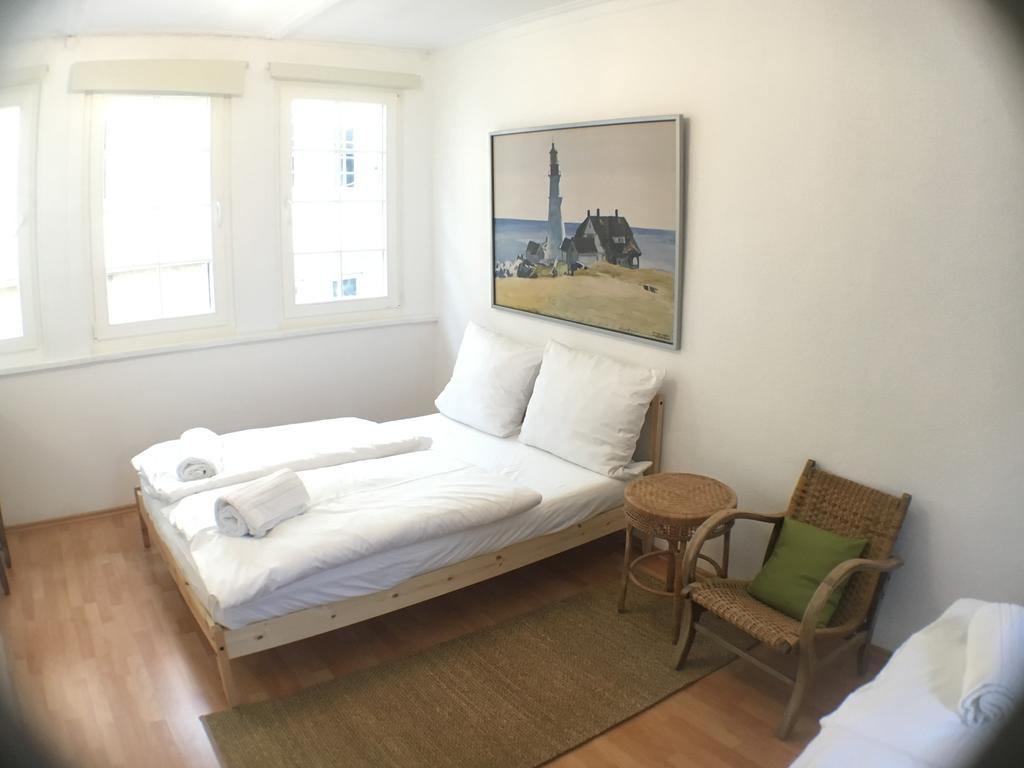 Privatzimmer In Bester Altstadtlage ทือบิงเงิน ห้อง รูปภาพ