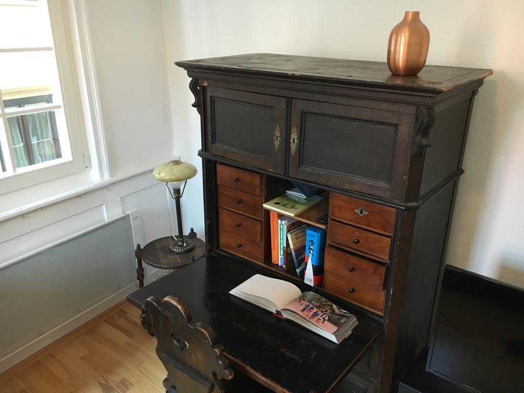 Privatzimmer In Bester Altstadtlage ทือบิงเงิน ภายนอก รูปภาพ