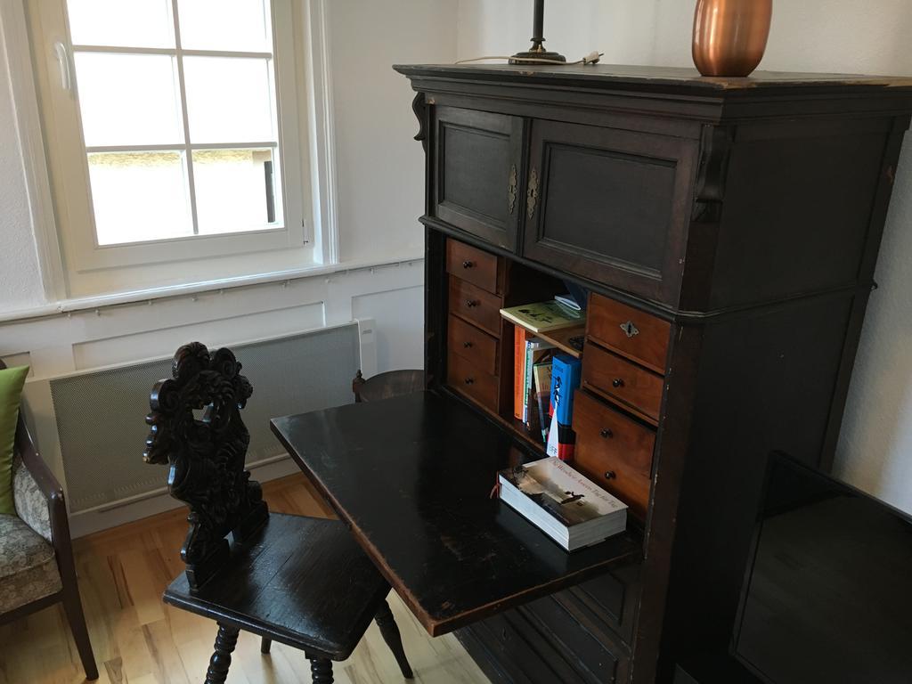 Privatzimmer In Bester Altstadtlage ทือบิงเงิน ภายนอก รูปภาพ
