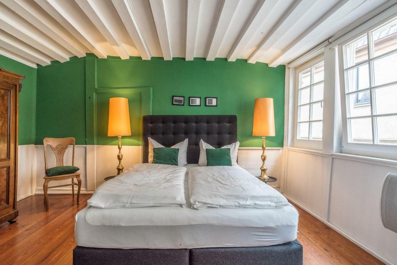 Privatzimmer In Bester Altstadtlage ทือบิงเงิน ภายนอก รูปภาพ