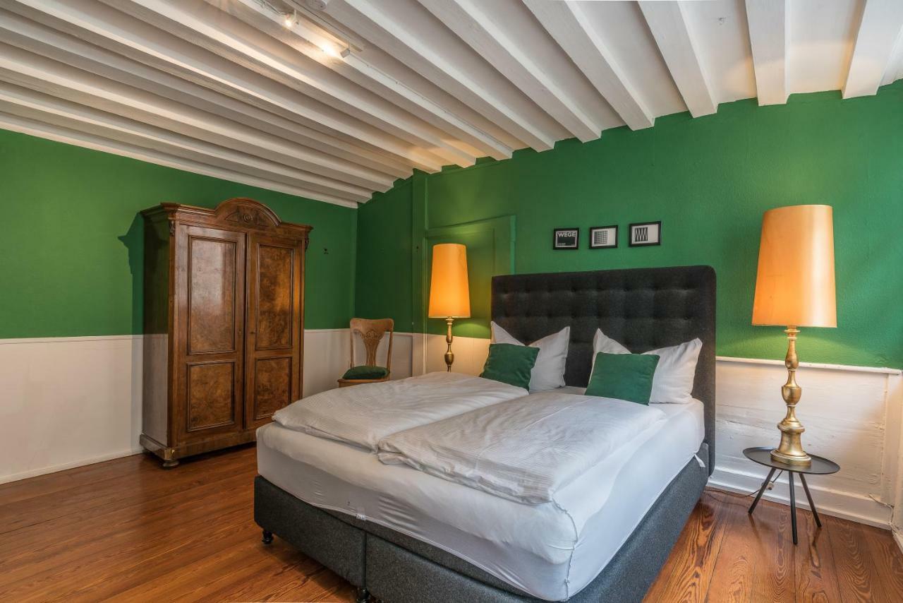 Privatzimmer In Bester Altstadtlage ทือบิงเงิน ภายนอก รูปภาพ