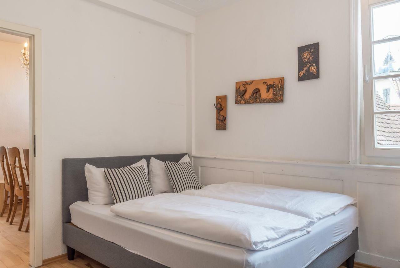 Privatzimmer In Bester Altstadtlage ทือบิงเงิน ภายนอก รูปภาพ