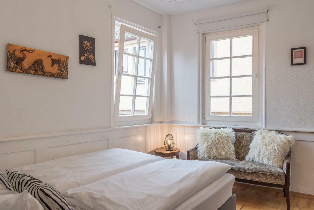 Privatzimmer In Bester Altstadtlage ทือบิงเงิน ภายนอก รูปภาพ